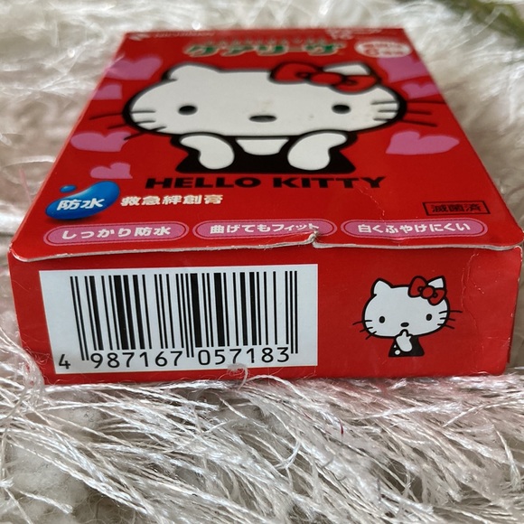 New Nichiban Careleaves Waterproof Hello Kitty Bandages - Picture 7 of 7